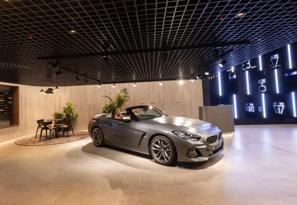 BMW showroom environment completed by ASR Group